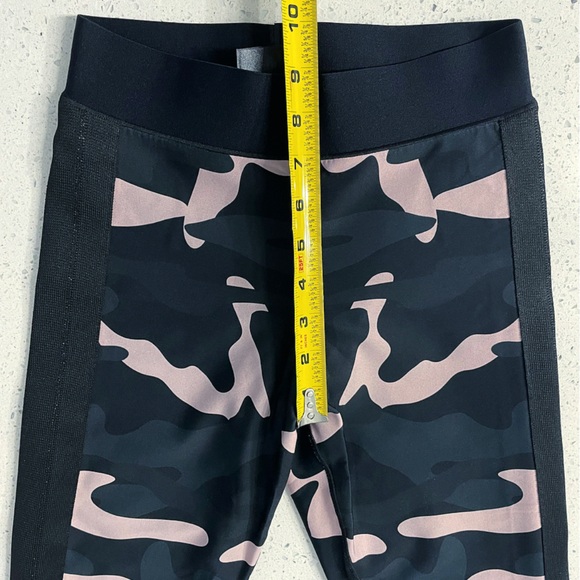 Ultracor Camo Collegiate Leggings Women’s Medium - Picture 5 of 9